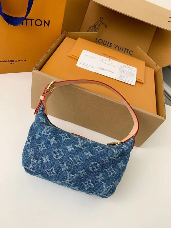 M82949   Underarm handbag with blue denim chip - Image 3
