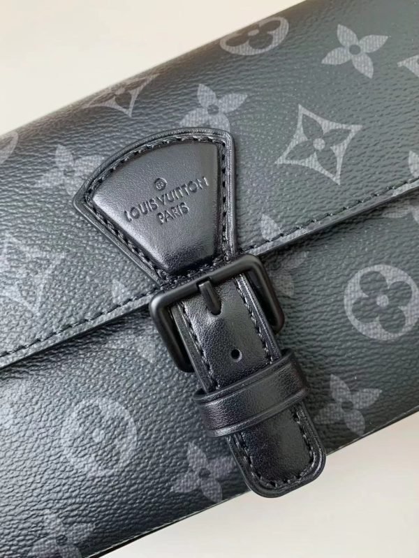 M83567 Black Flower Men's Crossbody Bag - Image 11