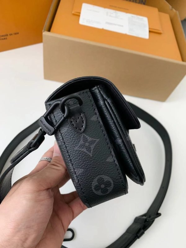 M83567 Black Flower Men's Crossbody Bag - Image 7
