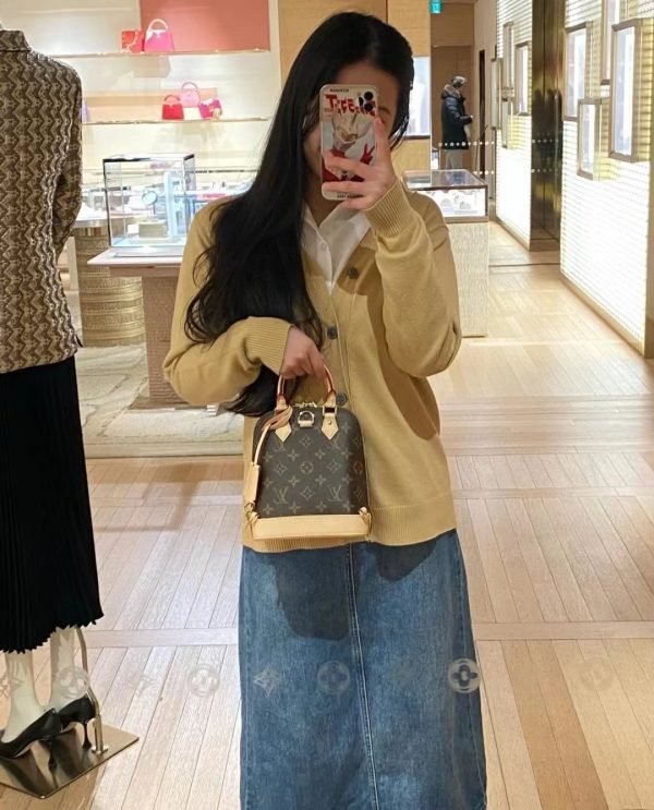 M47132 ALMA Shoulder Bag 2024 Spring/Summer Women's Fashion Show New Women's Bag - Image 17